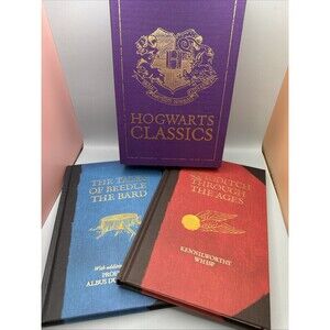 Hogwarts Classics: 2 Hardcover Books Box Set  Harry Potter Like New (Bx X)
